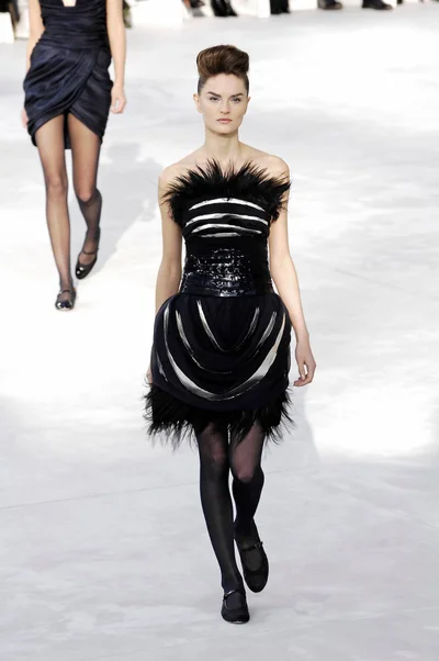 Look 30